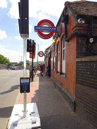 Neasden Station