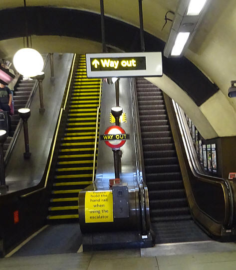 St Johns Wood escalator